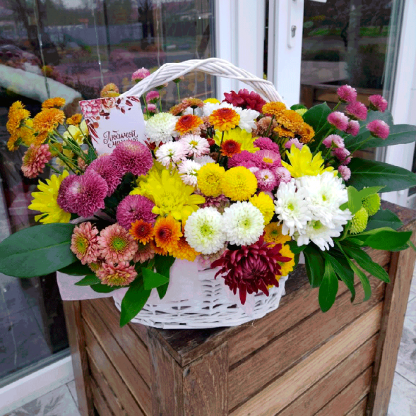 Композиция в корзине &quot;Чудесное мгновение&quot; в Форосе