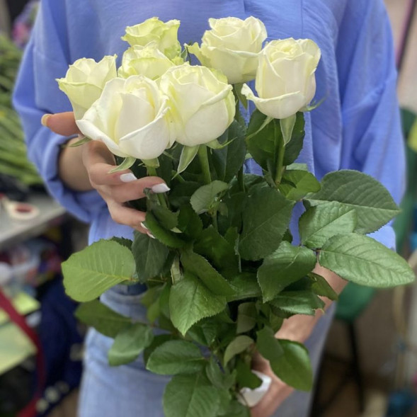 Букет 7 белых роз в Форосе