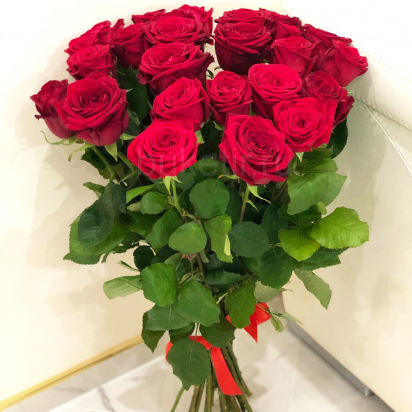 21 красная роза, лента в Форосе