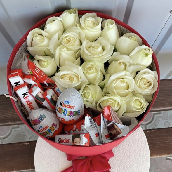 Коробка с киндерами «Сладкий вкус» в Форосе