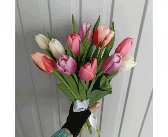 11 тюльпанов цвета микс, лента в Форосе