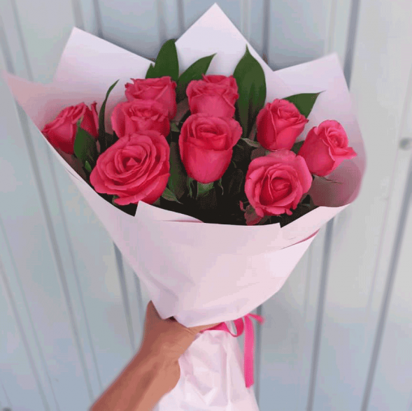 Букет 11 розовых роз в Форосе