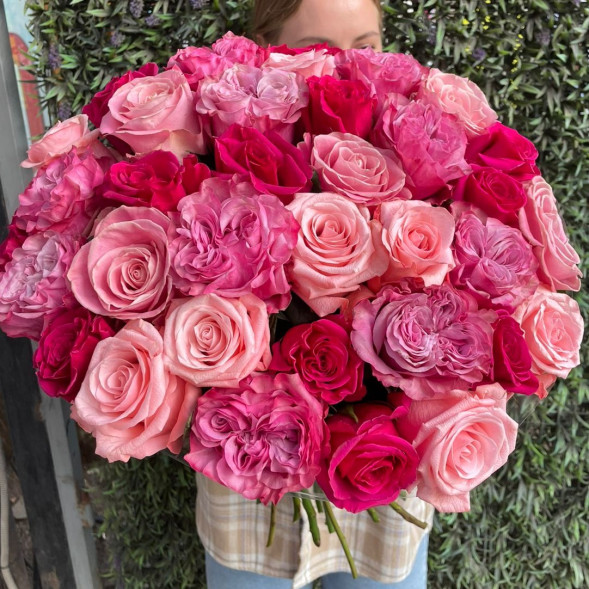 Букет 35 розовых роз в Форосе