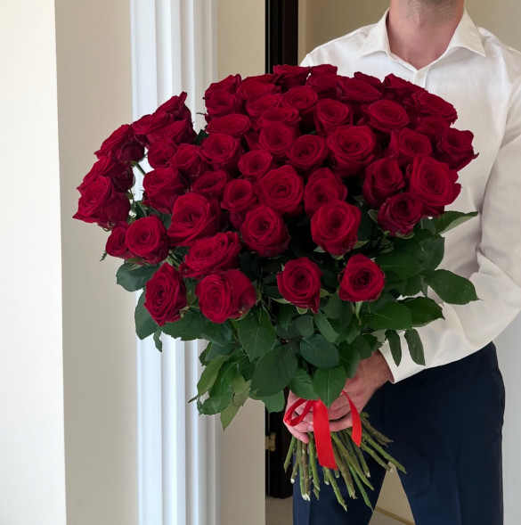 51 красная роза в Форосе