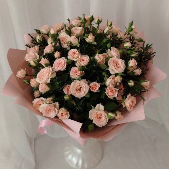 Букет из кустовых роз «Крем-брюле»  в Форосе